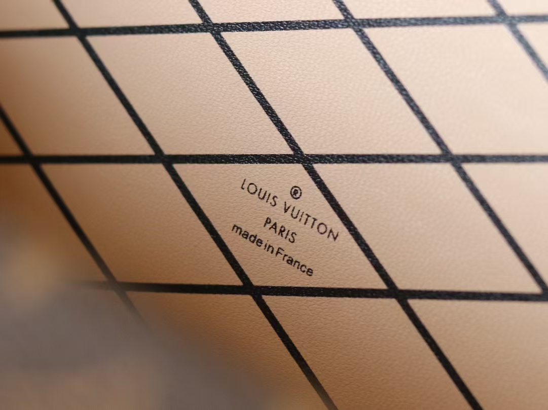 [TOP] Louis Vuitton LV Box Bag 20*6*12.5cm - Brown