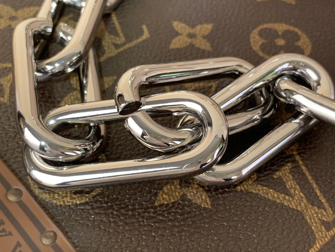 [TOP] Louis Vuitton LV  Soft Trunk Monogram Bag 18.5 x 13.0 x 8.0 cm - Brown