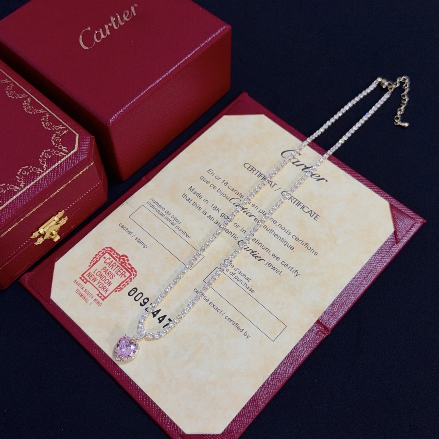 [TOP] Cartier Necklace Studded with Diamonds - Gold