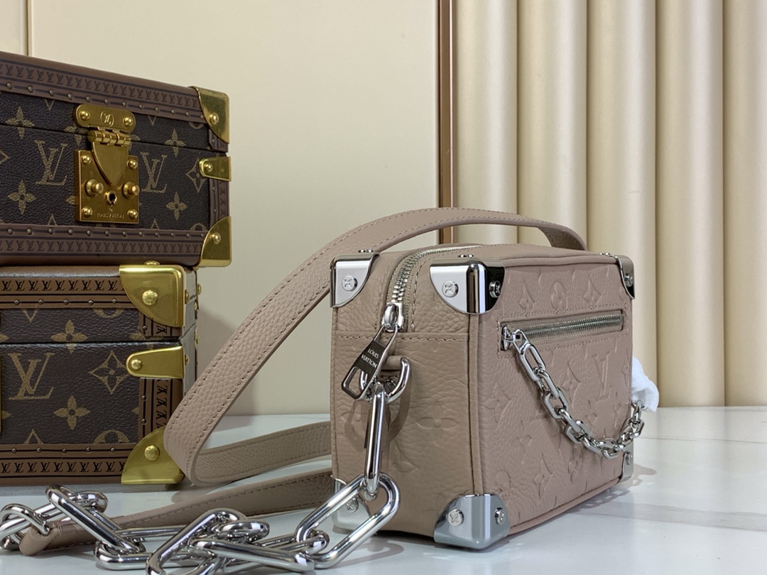 [TOP] Louis Vuitton LV  Soft Trunk Monogram Bag 18.5 x 13.0 x 8.0 cm - Brown