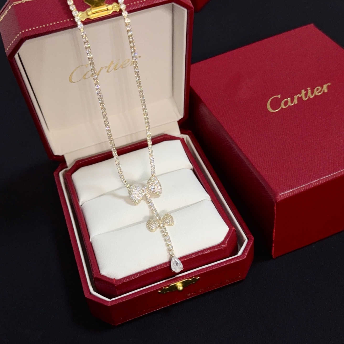 [TOP] Cartier Necklace Studded with Diamonds - Gold