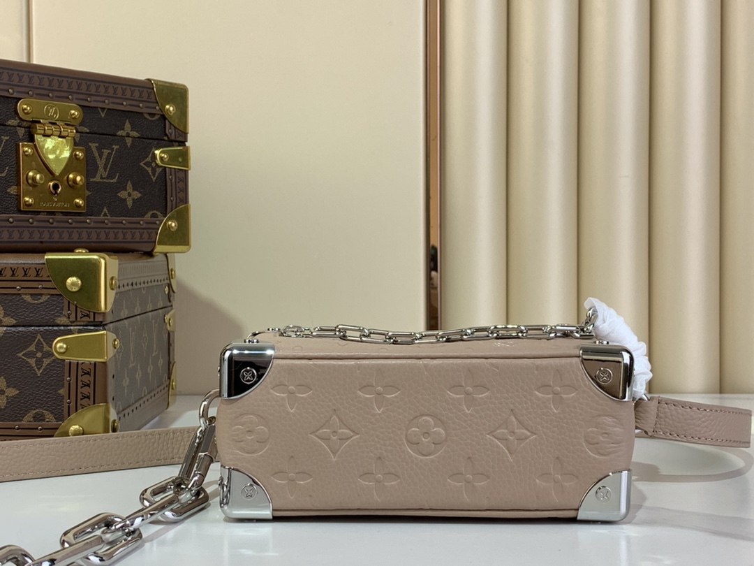 [TOP] Louis Vuitton LV  Soft Trunk Monogram Bag 18.5 x 13.0 x 8.0 cm - Brown