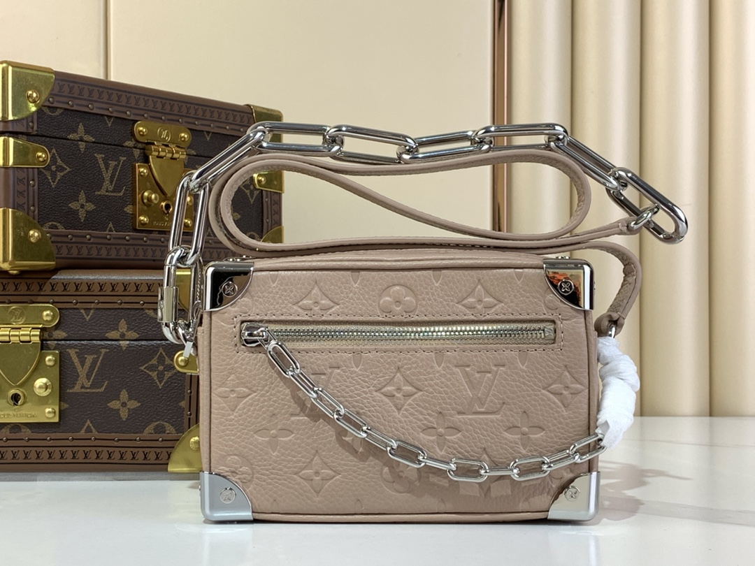 [TOP] Louis Vuitton LV  Soft Trunk Monogram Bag 18.5 x 13.0 x 8.0 cm - Brown
