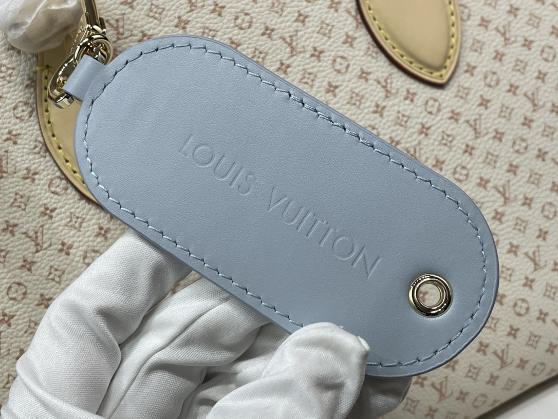 [TOP] Louis Vuitton LV  On The Go Small Handbag 25x19x11.5cm - Beige