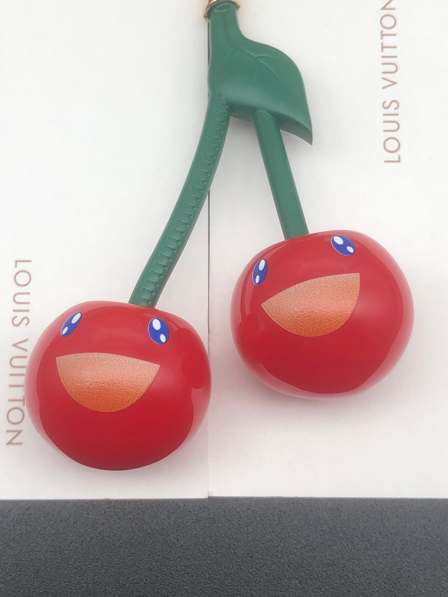 [TOP] Louis Vuitton LV Cerise Keychain/ Bag Charm - Gold