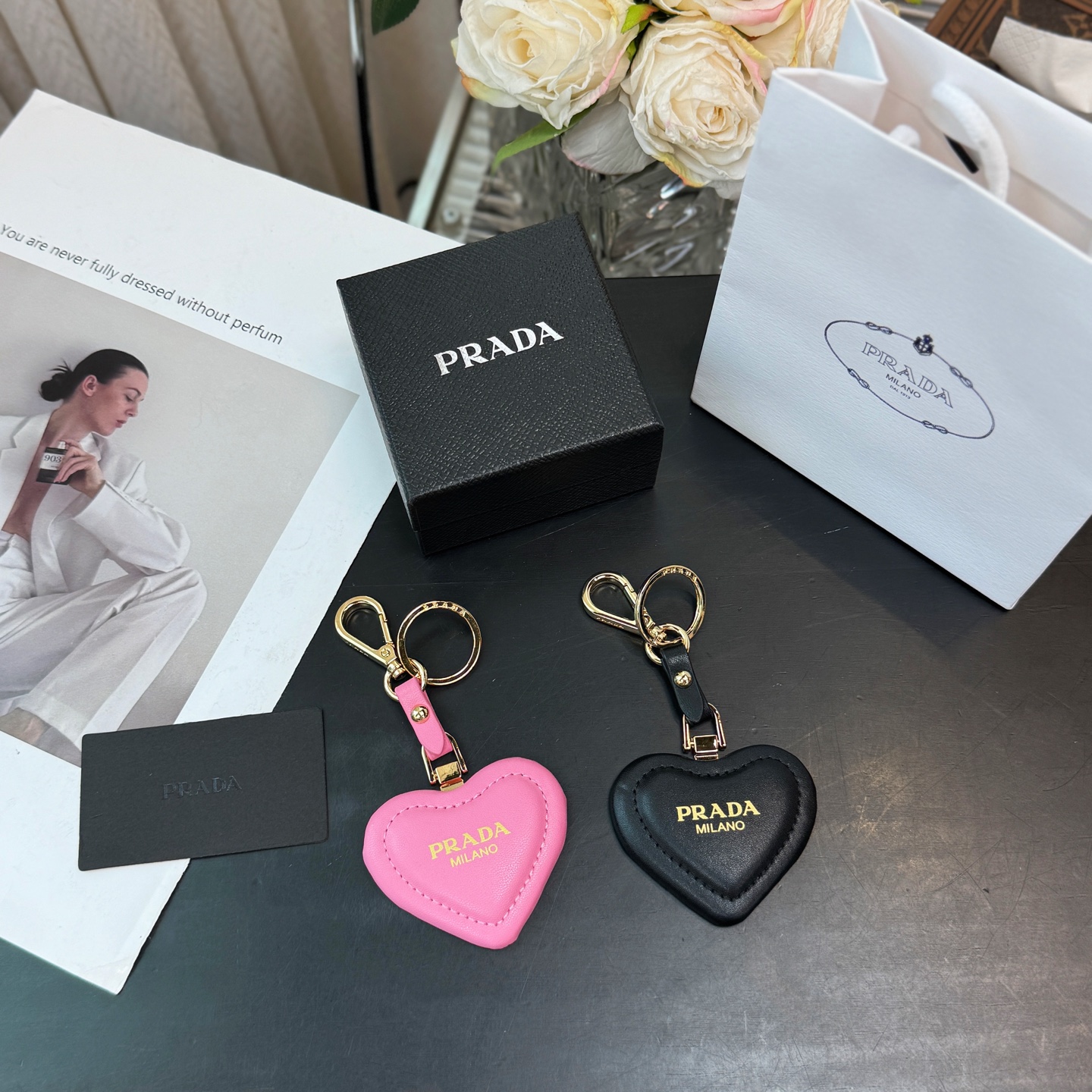 [TOP] PRADA Keychain - 2 Color