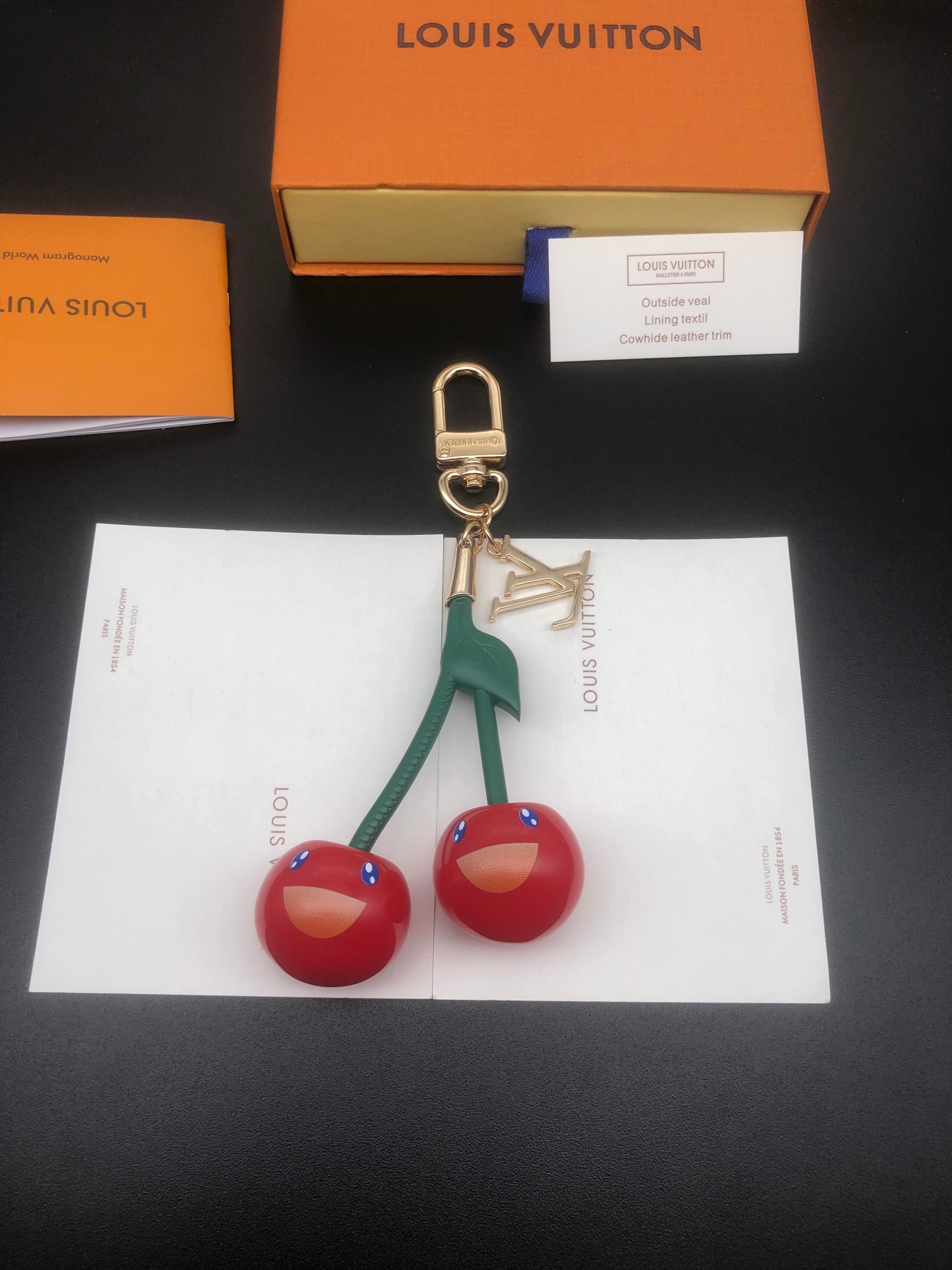 [TOP] Louis Vuitton LV Cerise Keychain/ Bag Charm - Gold