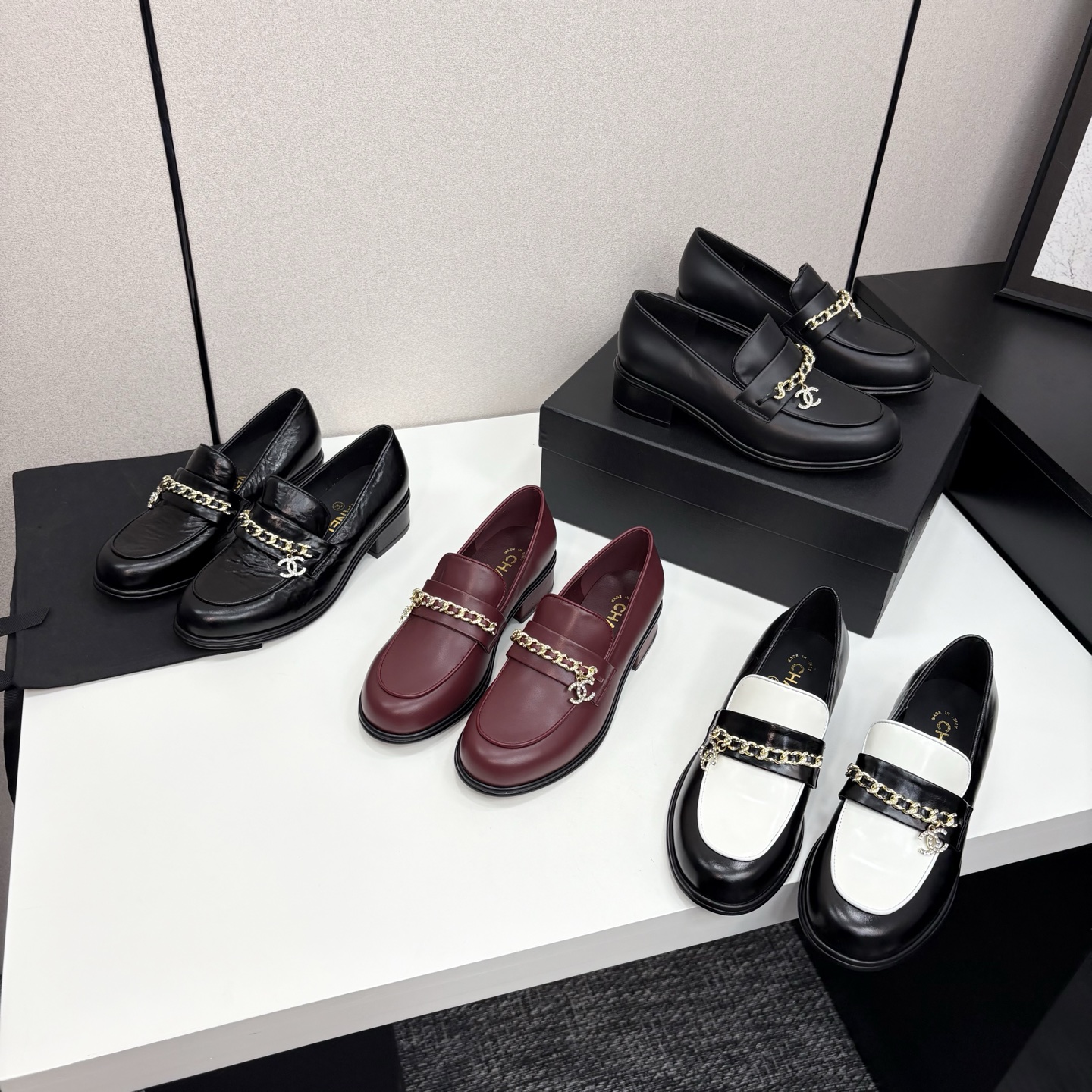 [TOP] CHANEL Shoes - 4 Color