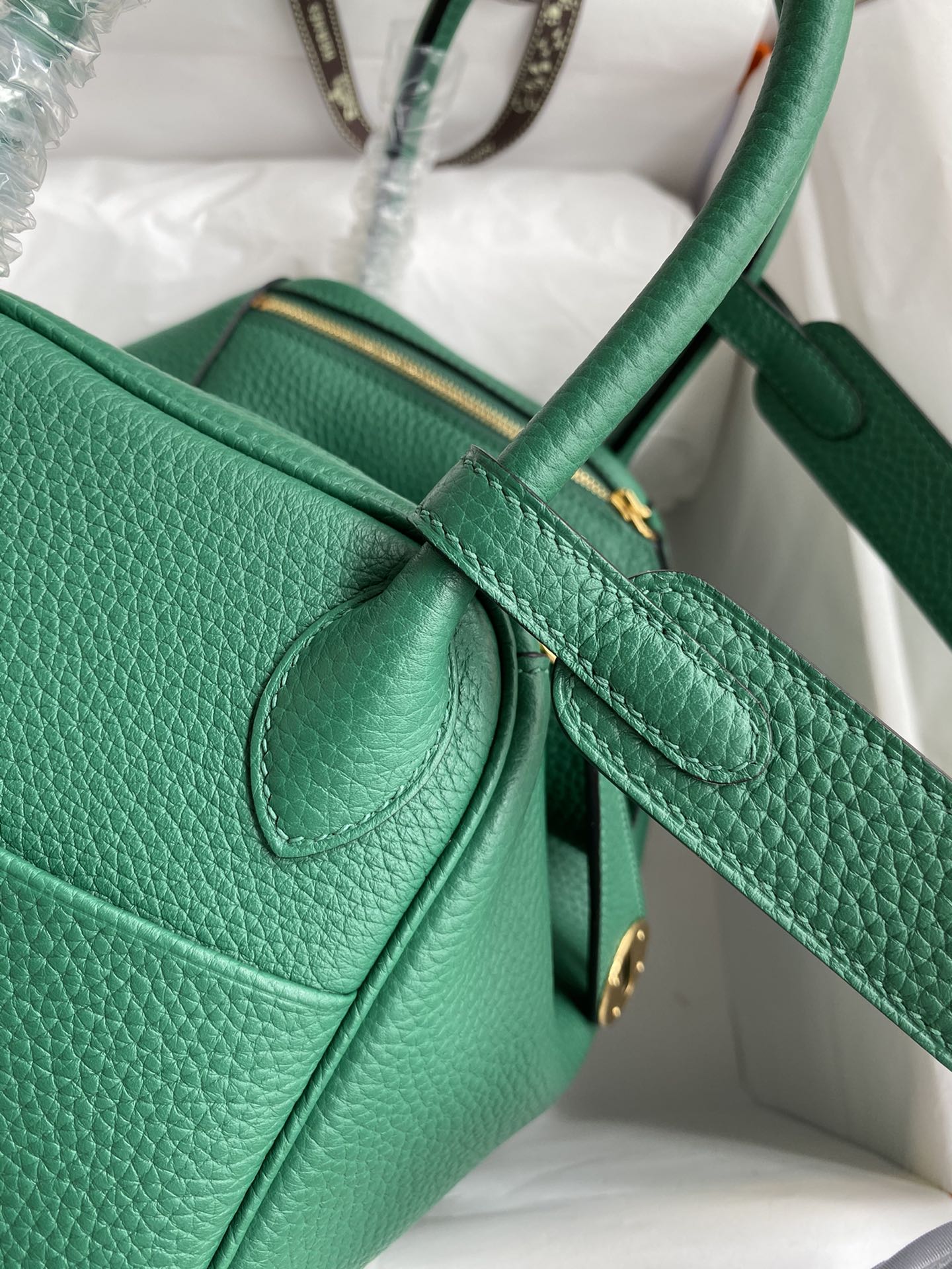[TOP] HERMES Lindy Taurillon Clemence Leather 26 CM - Malachite & GHW/SHW