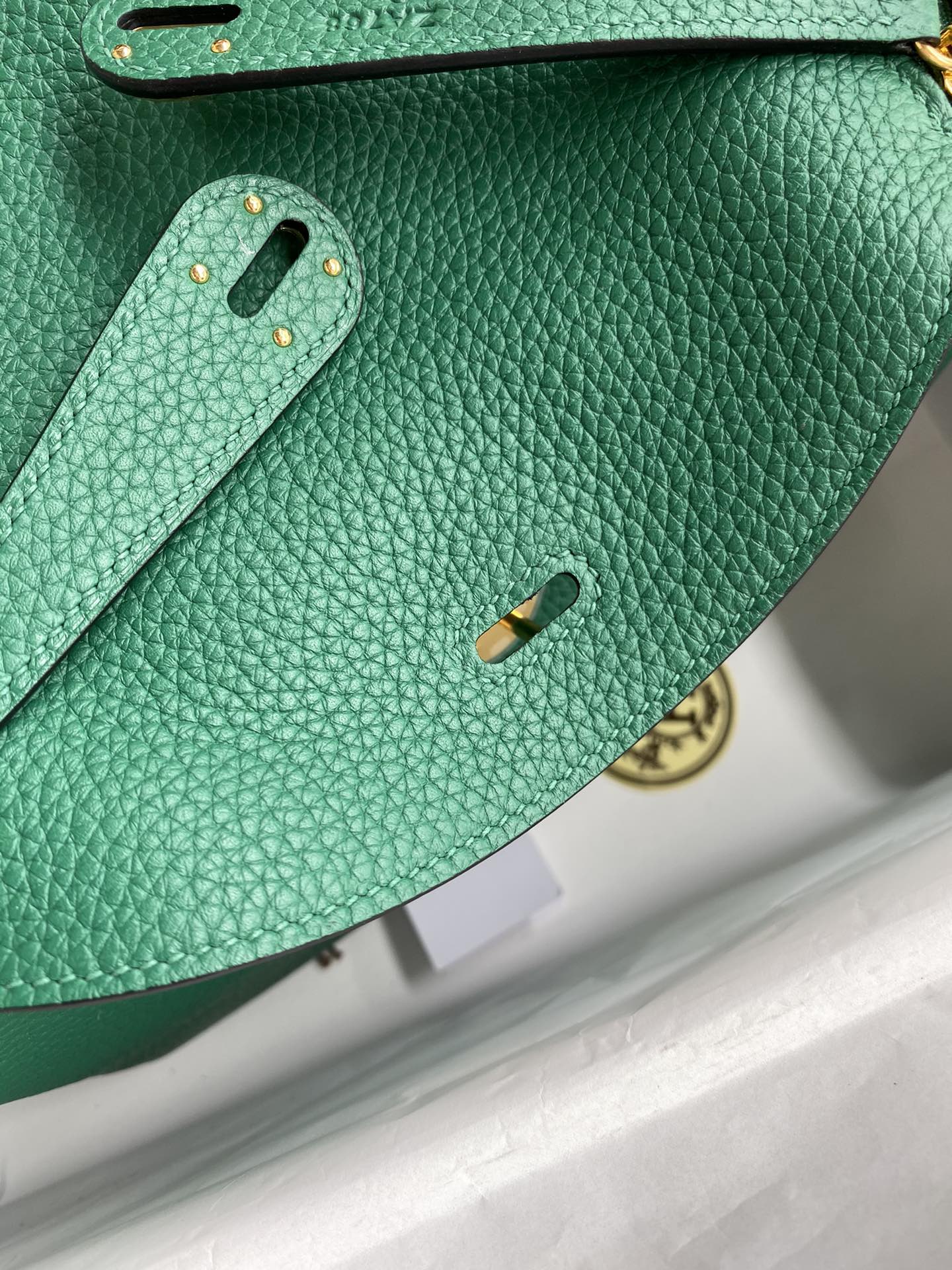 [TOP] HERMES Lindy Taurillon Clemence Leather 26 CM - Malachite & GHW/SHW