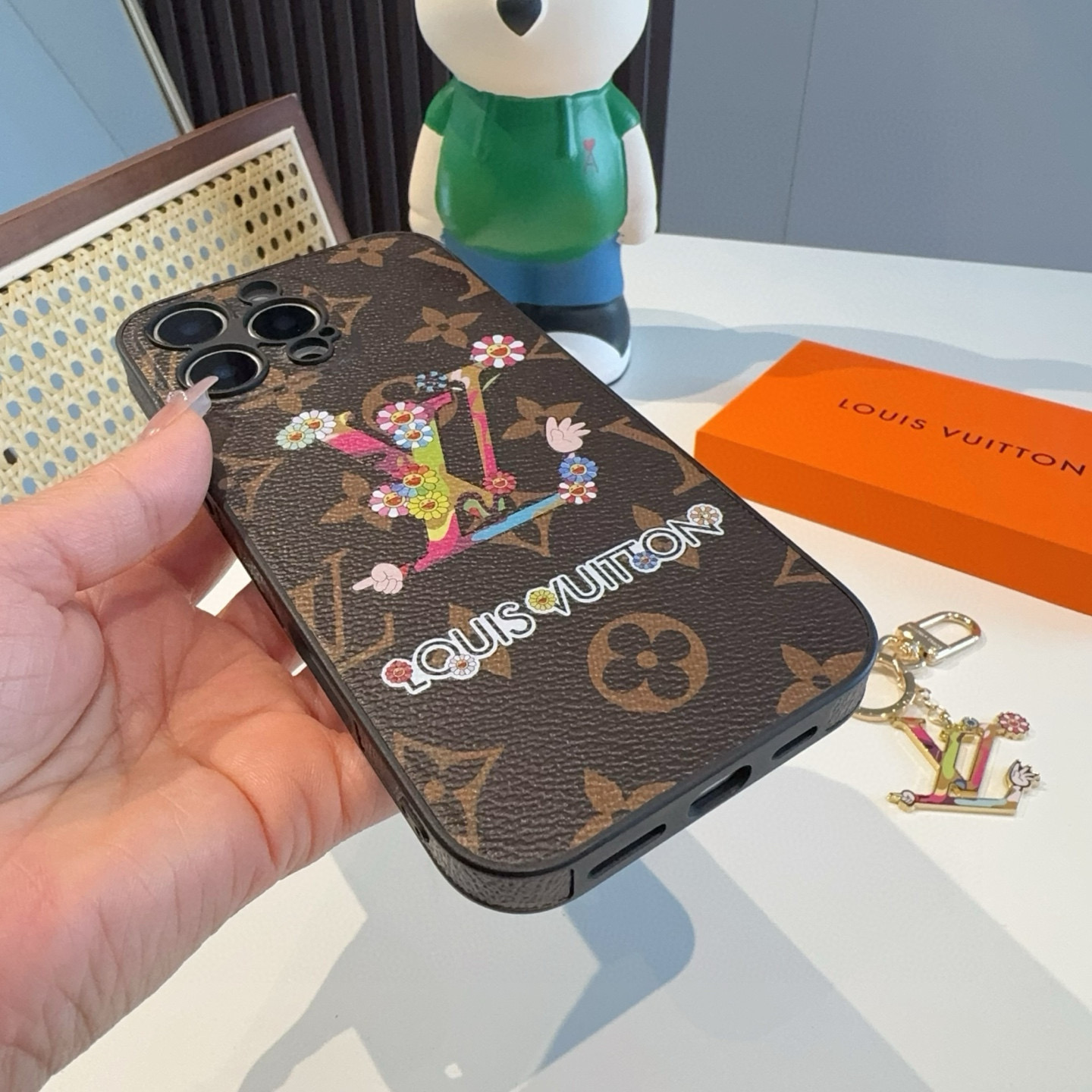 [TOP] Louis Vuitton LV  Phone Case- Brown