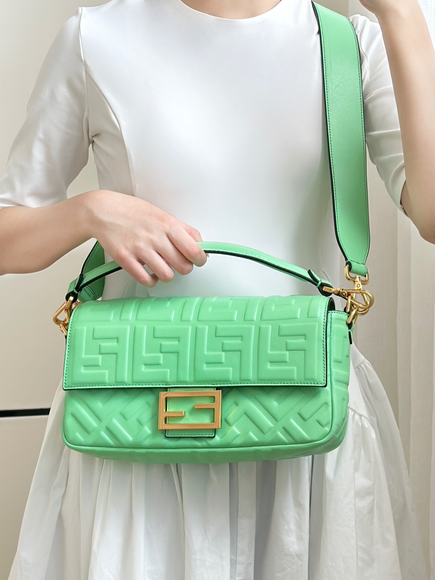 [TOP] FENDI Baquette Bag 27x5x15 cm - Green