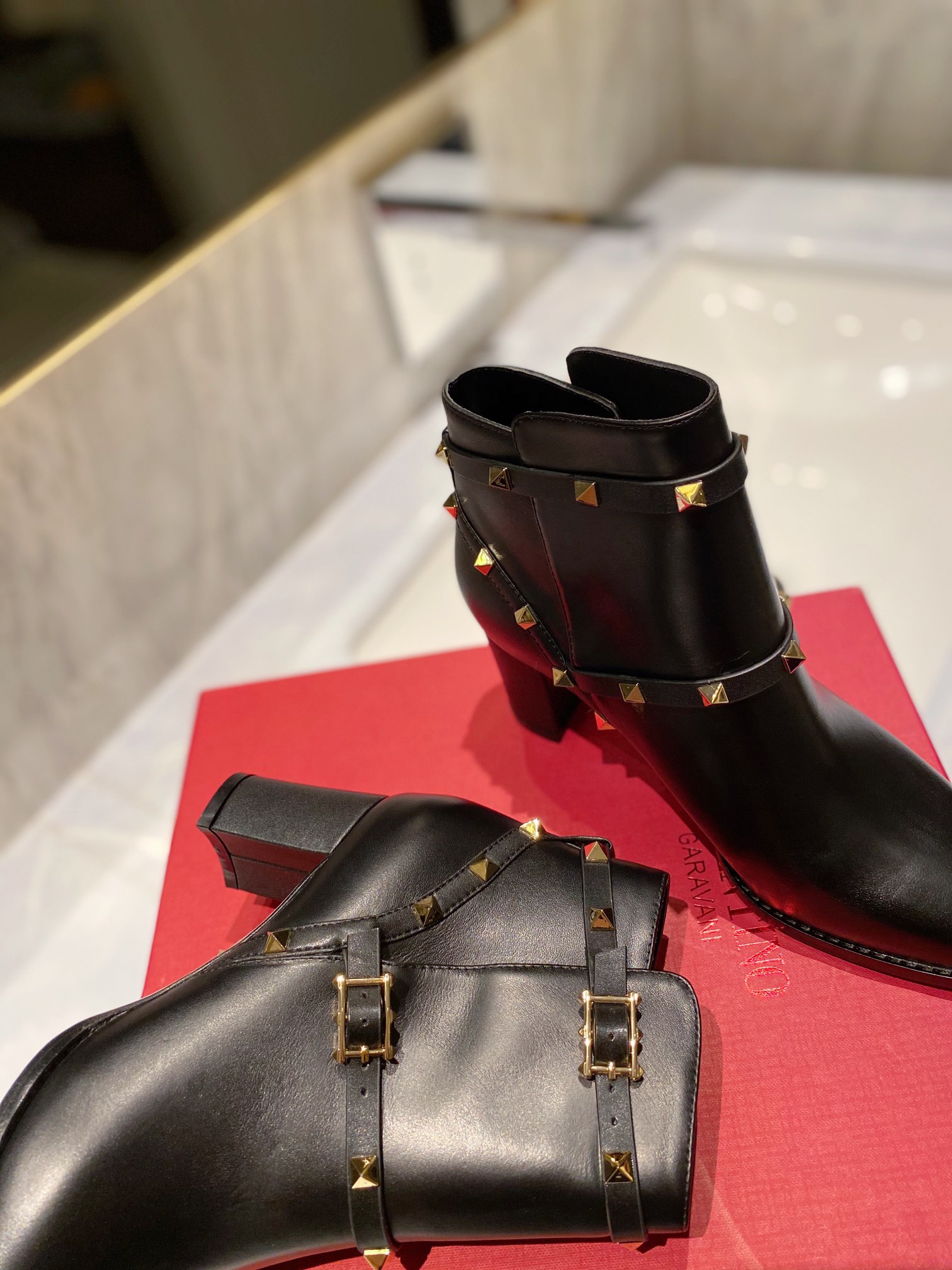 [TOP] VALENTINO 6cm/9cm High Heel Calfskin/Lychee-grained Cowhide Short Boots  - Black