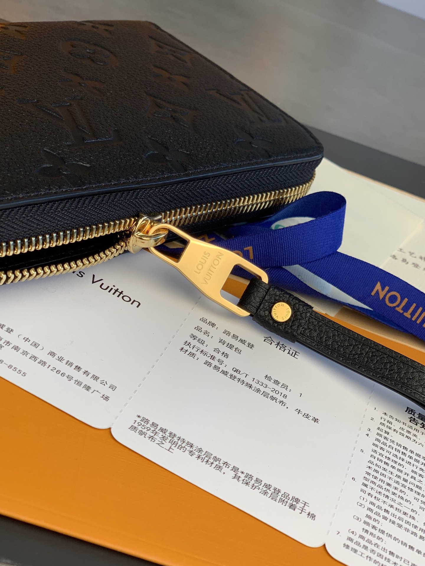 [TOP] Louis Vuitton LV Wallet Empreinte  - BLACK