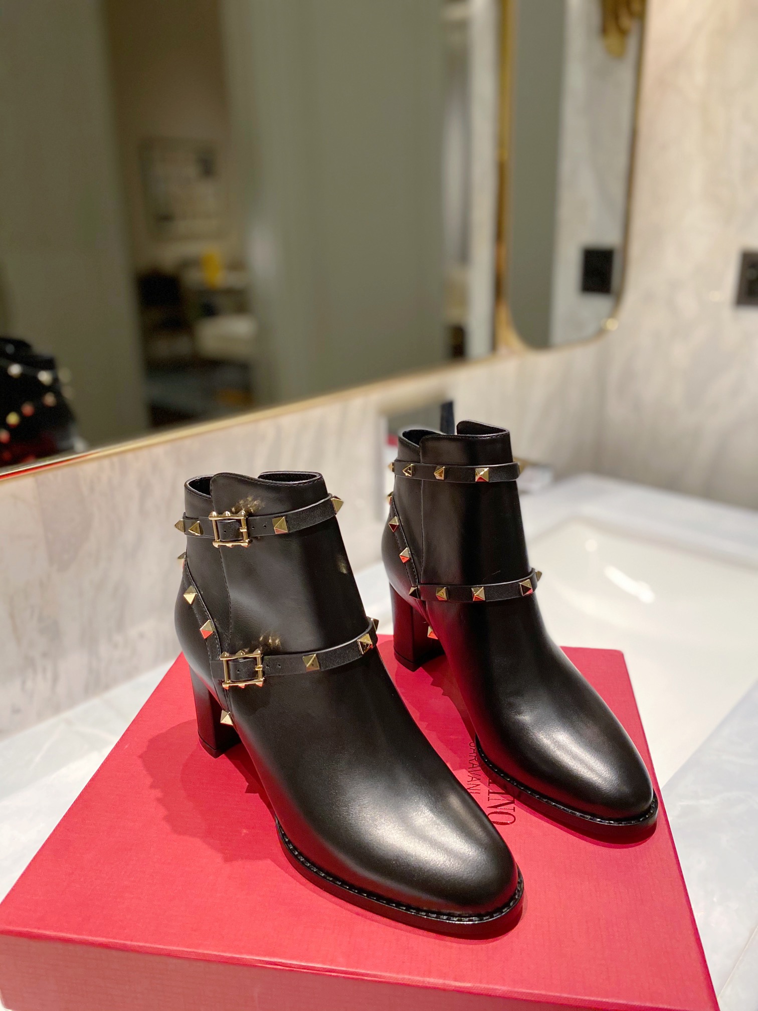 [TOP] VALENTINO 6cm/9cm High Heel Calfskin/Lychee-grained Cowhide Short Boots  - Black