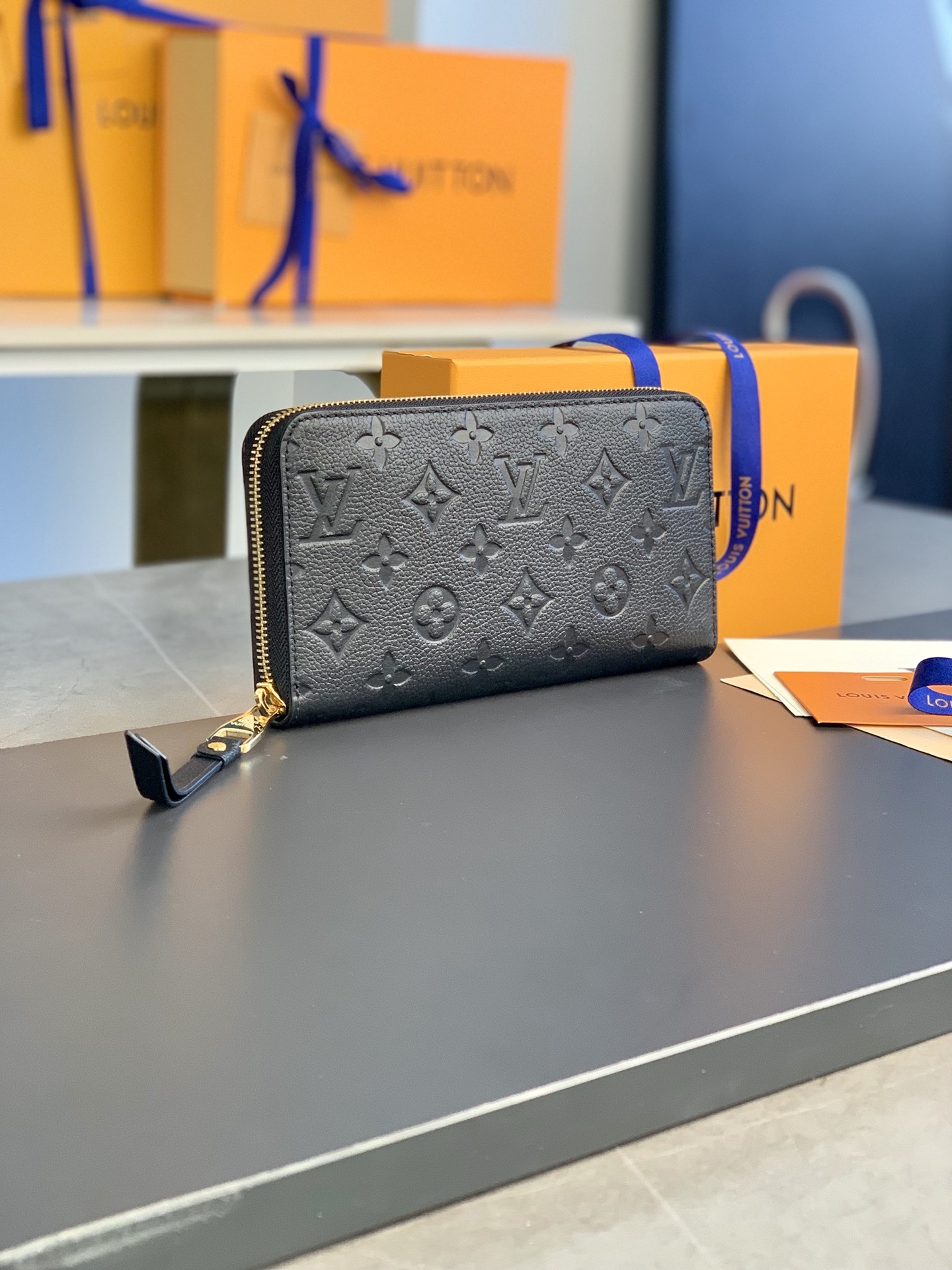 [TOP] Louis Vuitton LV Wallet Empreinte  - BLACK