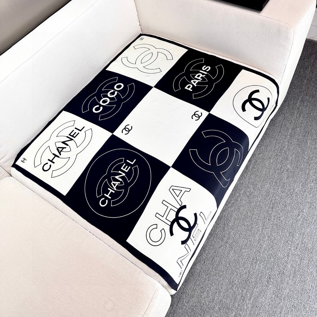 [TOP] Chanel Silk Scarf 90x90cm - Black