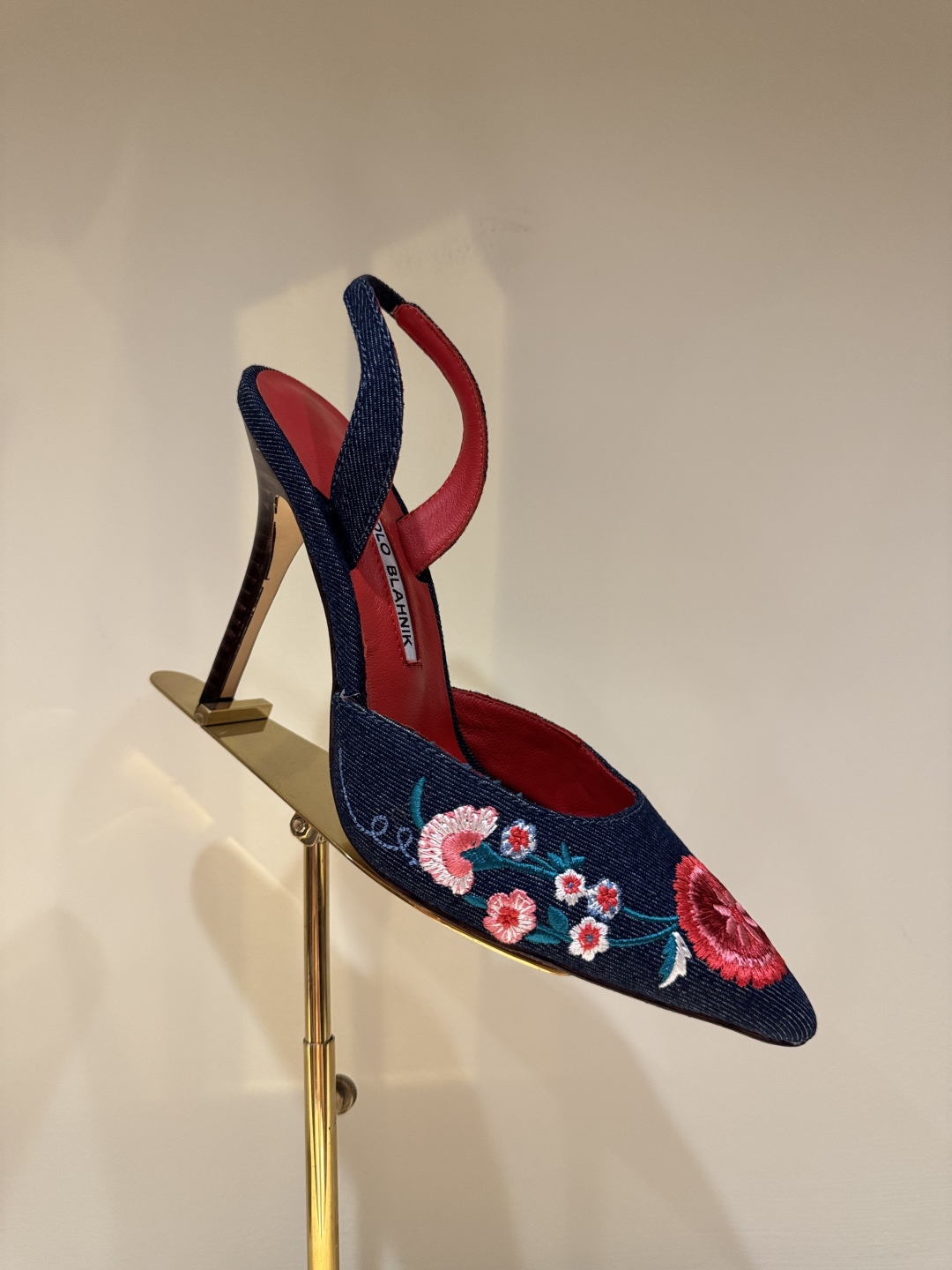[TOP] Manolo Blahnik Floral Embroidered Denim 10cm High Heel Pumps - 3 Color