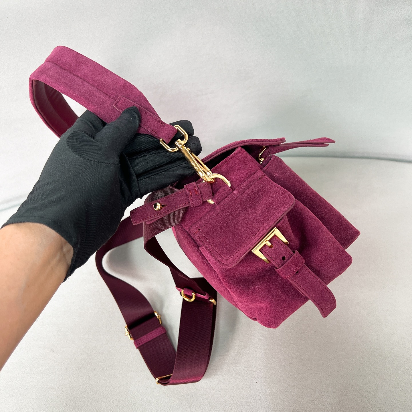 [TOP] PRADA Explore Messenger Bag Suede 30x14x10cm - Rose Red