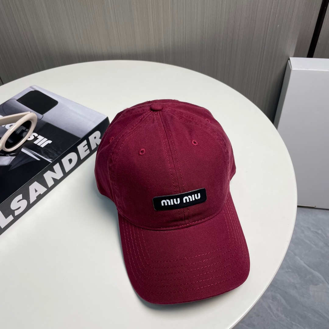 [TOP] Miu Miu Baseball Cap - Red