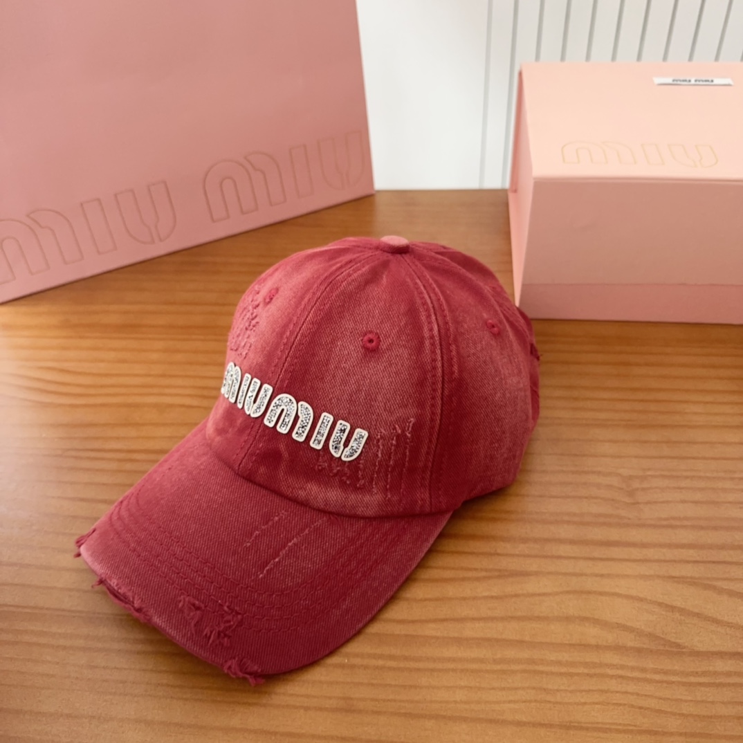[TOP] Miu Miu Baseball Cap - Red