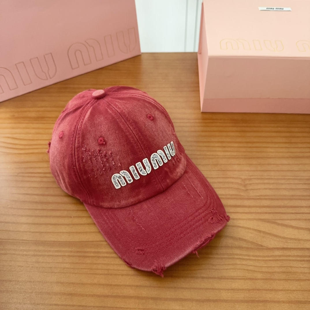 [TOP] Miu Miu Baseball Cap - Red