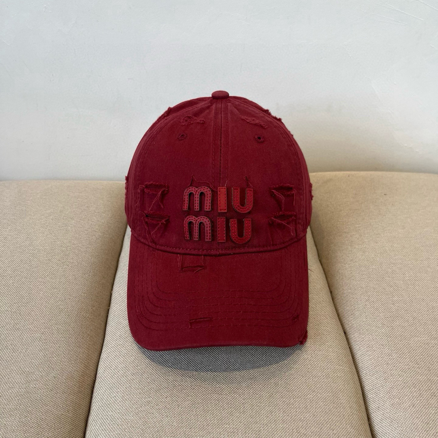 [TOP] Miu Miu Baseball Cap - Red