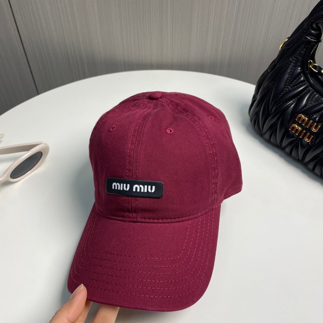 [TOP] Miu Miu Baseball Cap - Red