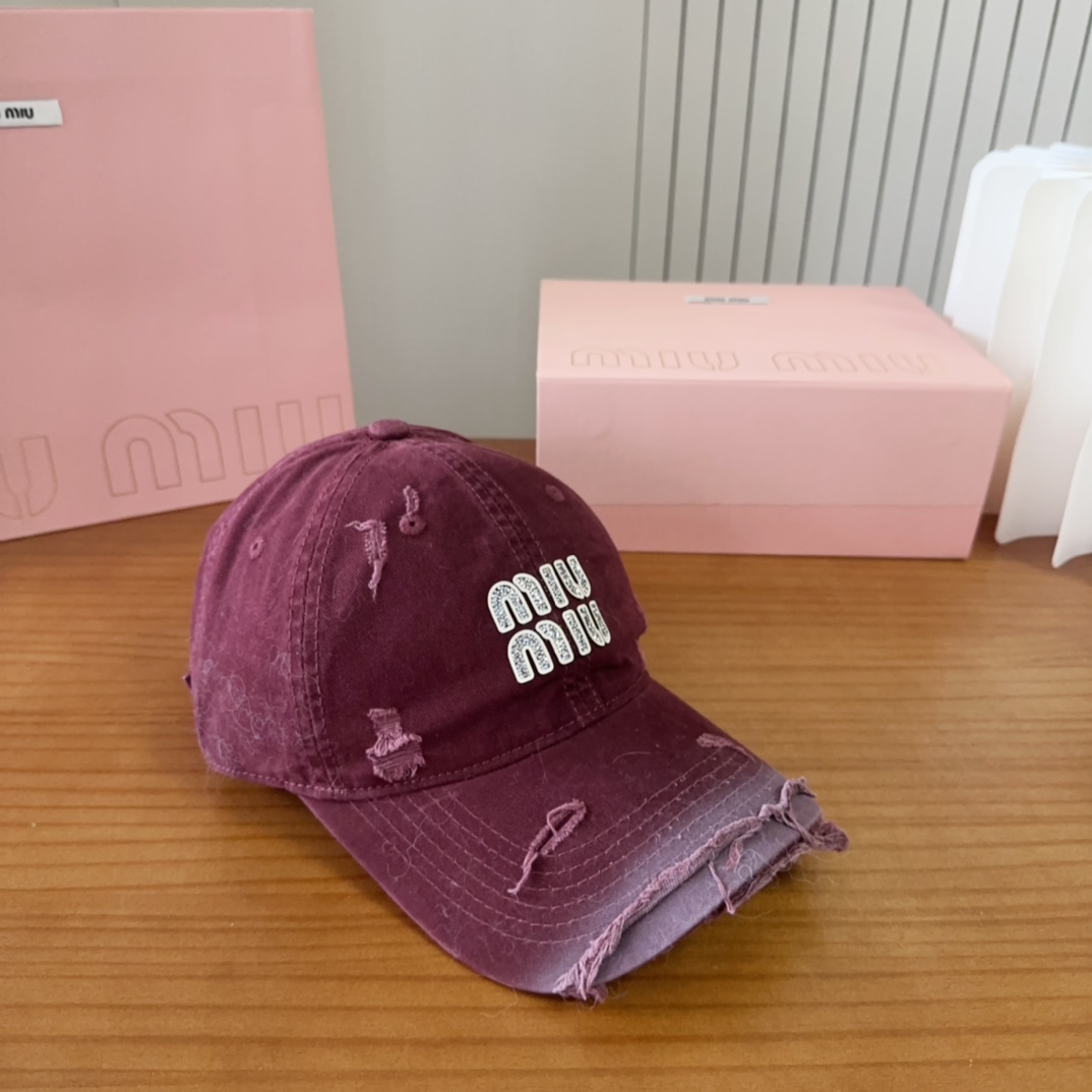 [TOP] Miu Miu Baseball Cap - Red