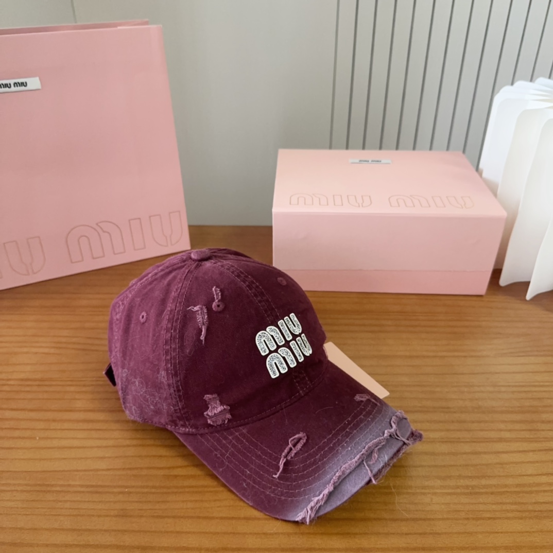 [TOP] Miu Miu Baseball Cap - Red