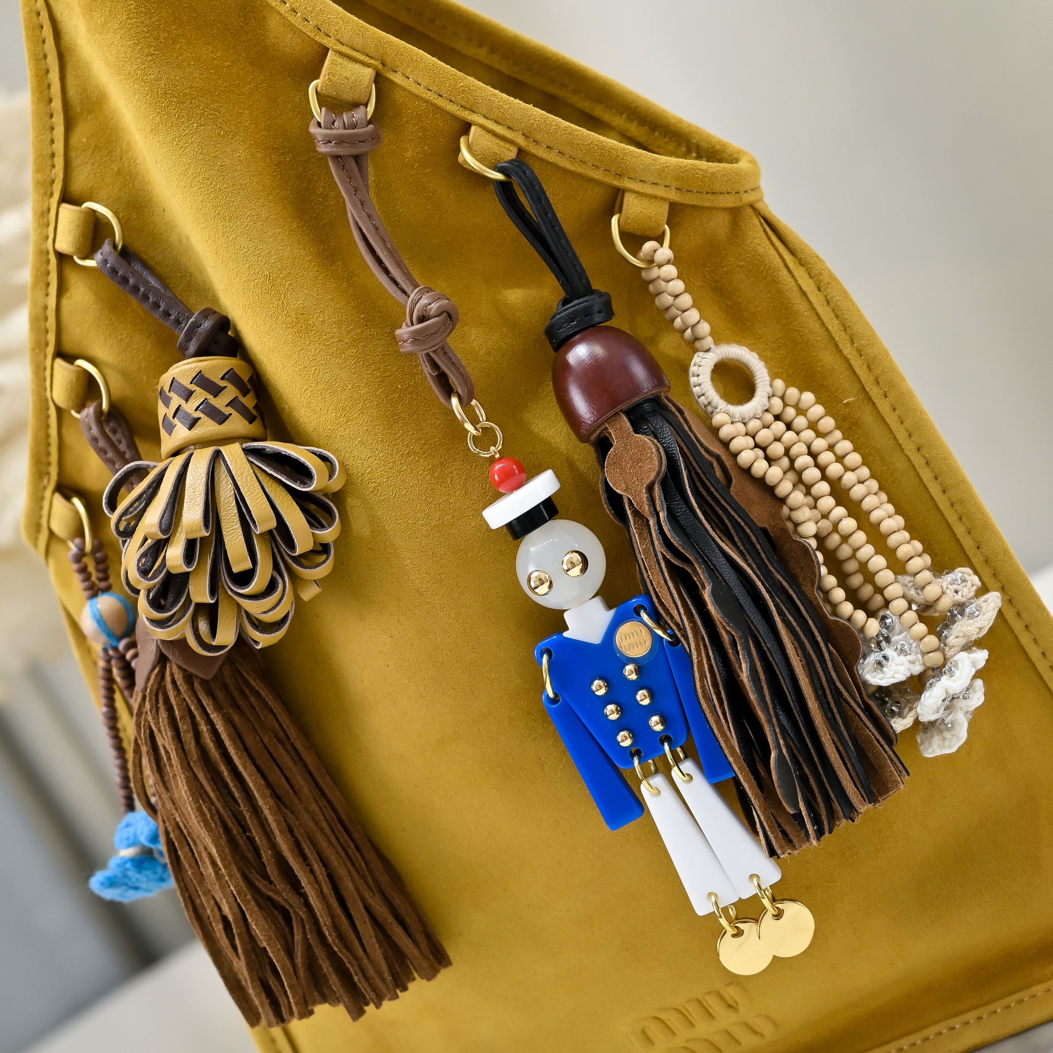 [TOP] Miu Miu Basket Bag 24 × 37cm - 2 Colour