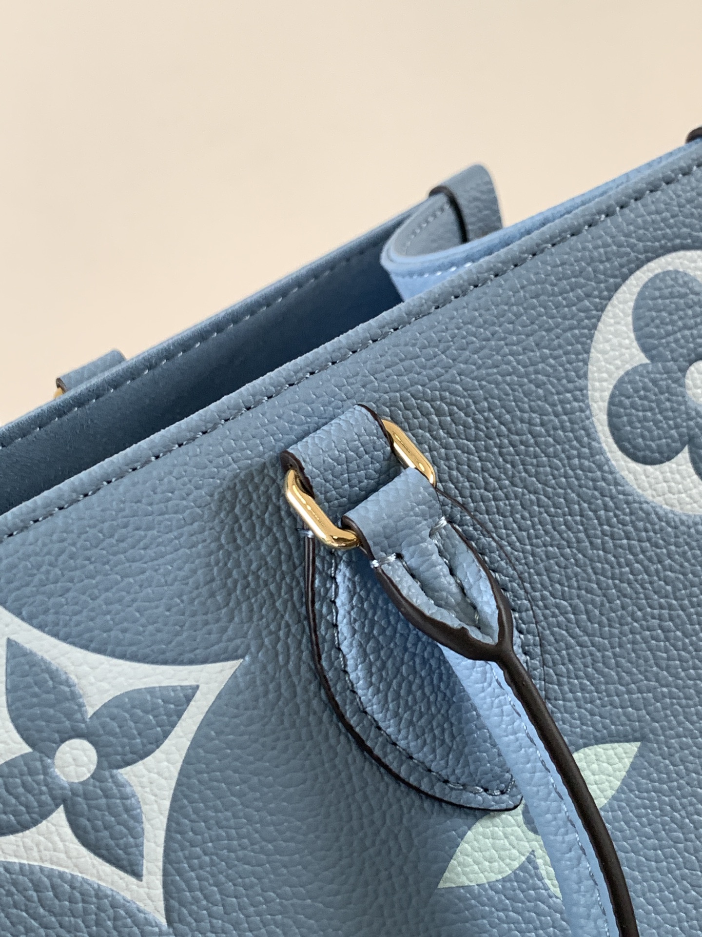 [TOP] Louis Vuitton LV  On The Go Handbag 34.0 x 26.0 x 13.0cm - Blue