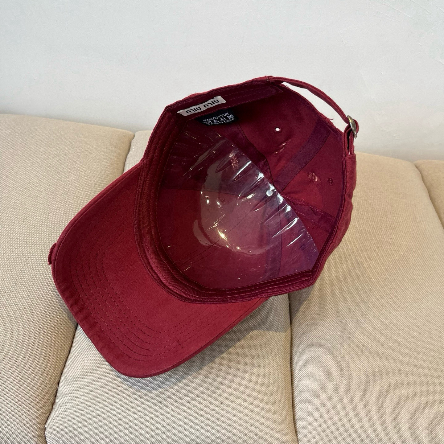 [TOP] Miu Miu Baseball Cap - Red
