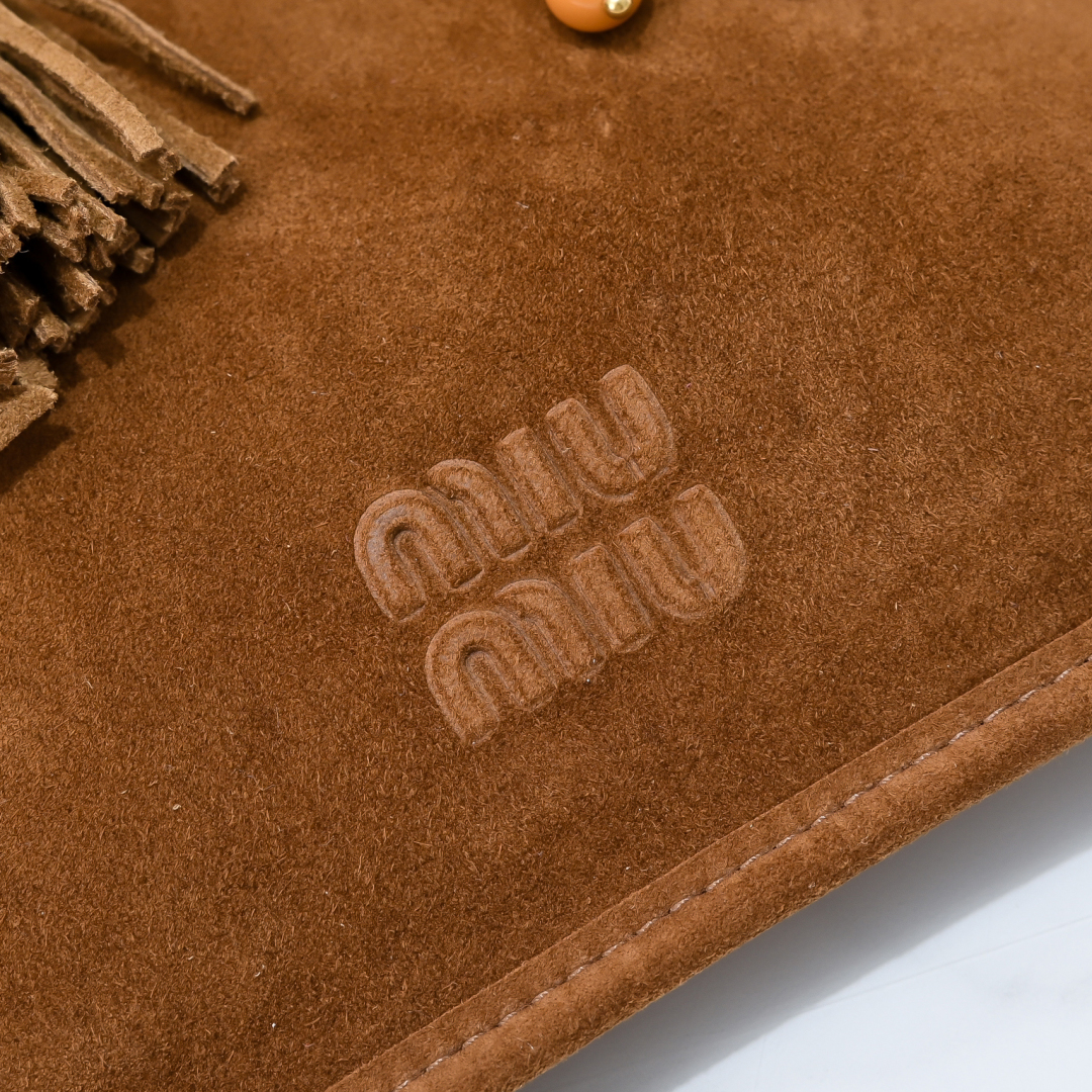 [TOP] Miu Miu Basket Bag 24 × 37cm - 2 Colour