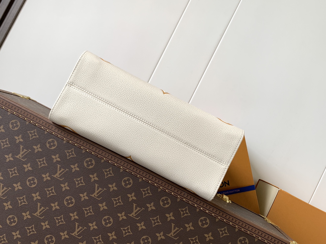[TOP] Louis Vuitton LV  On The Go Handbag 34.0 x 26.0 x 13.0cm - Beige