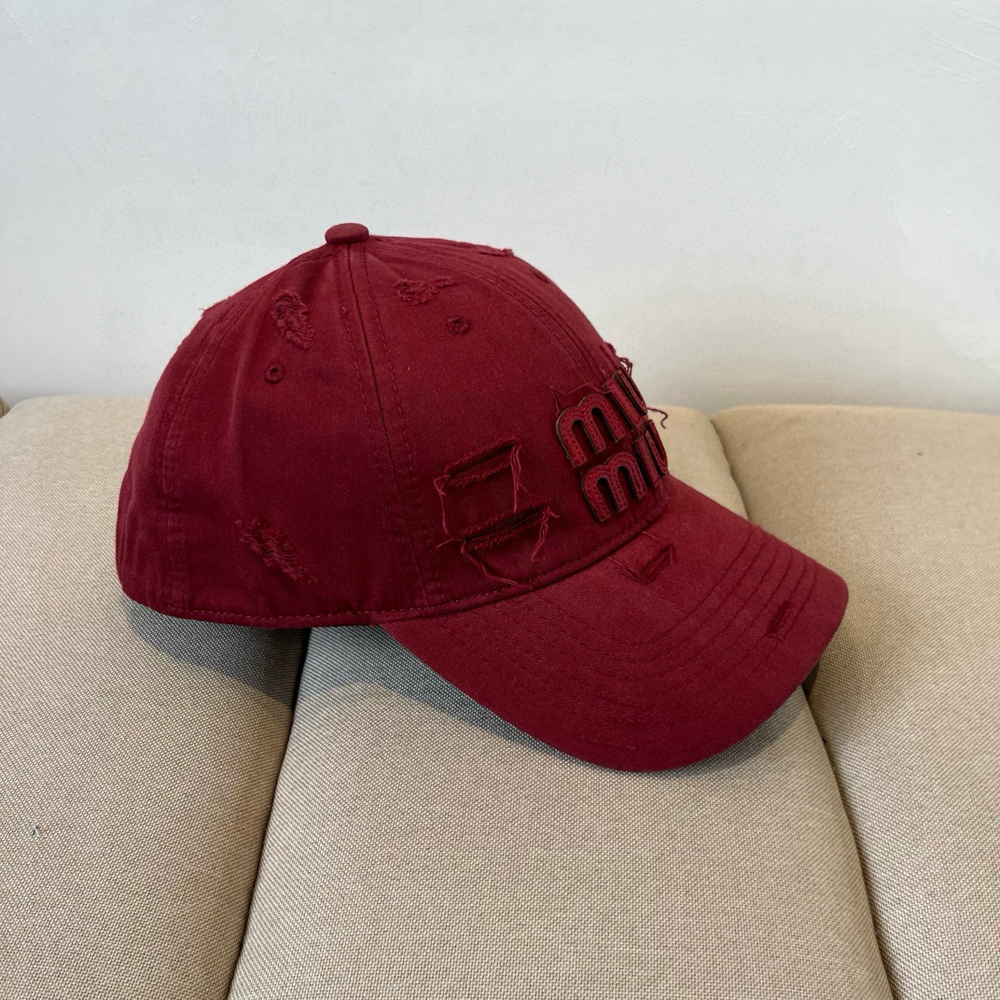[TOP] Miu Miu Baseball Cap - Red