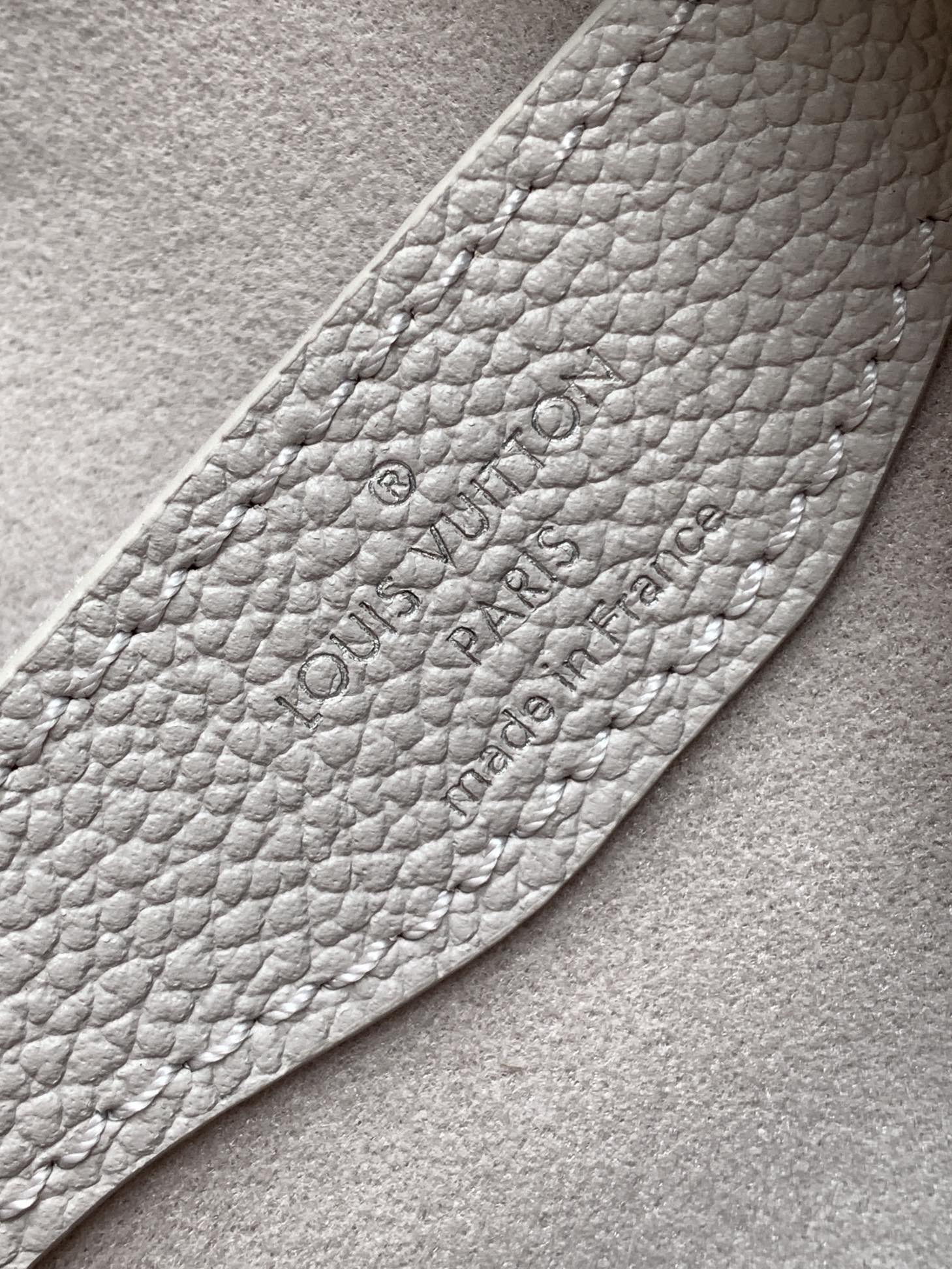 [TOP] Louis Vuitton LV Boulogne Bag Monogram Empreinte Leather 29x16x9.5cm - Gray