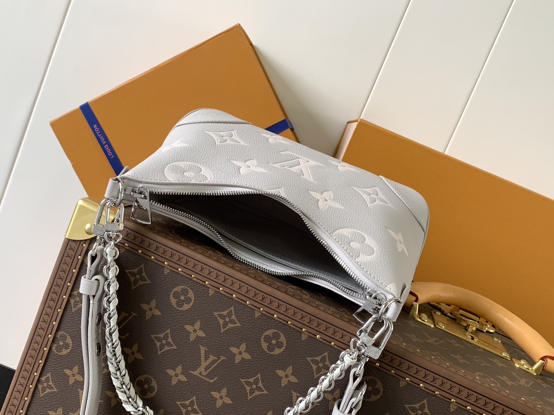 [TOP] Louis Vuitton LV Boulogne Bag Monogram Empreinte Leather 29x16x9.5cm - Gray