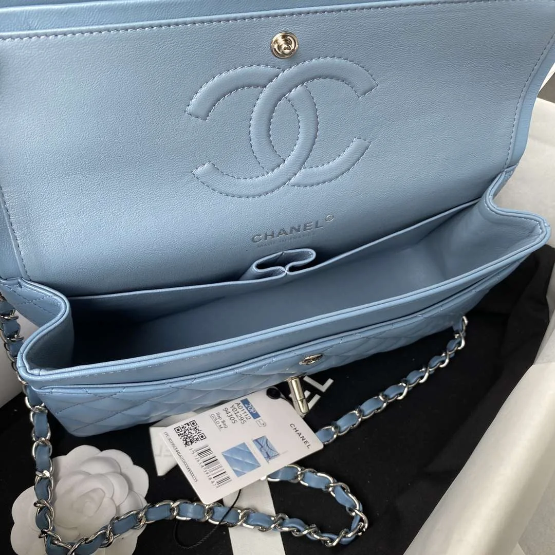 [TOP] CHANEL Classic Flap Bag Lambskin Medium 15.5×25.5×6.5cm – Blue & SHW