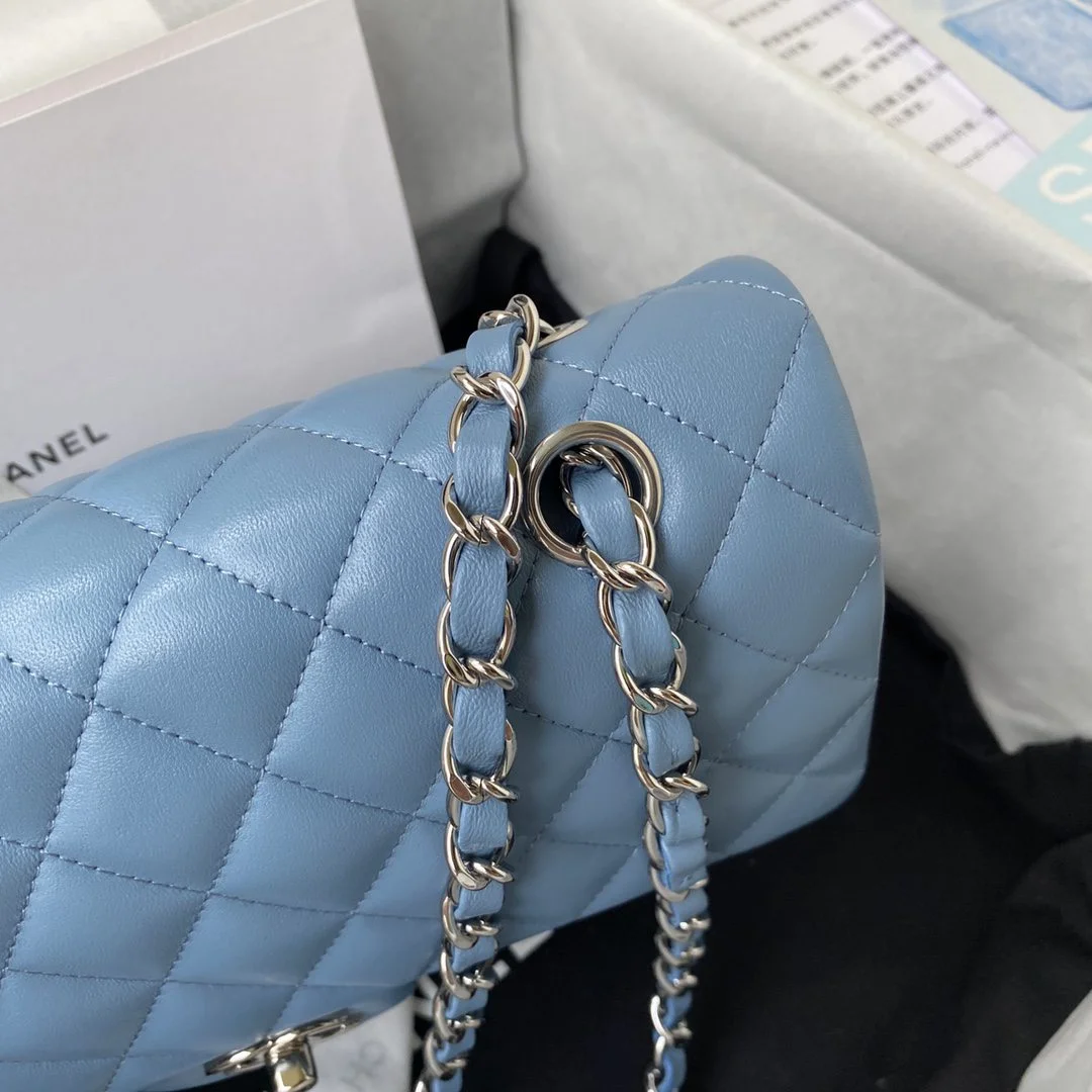 [TOP] CHANEL Classic Flap Bag Lambskin Medium 15.5×25.5×6.5cm – Blue & SHW