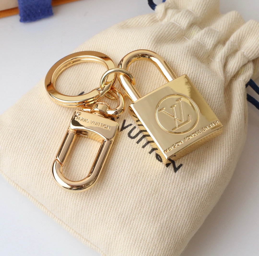 [TOP] Louis Vuitton LV  Key Chain-Gold