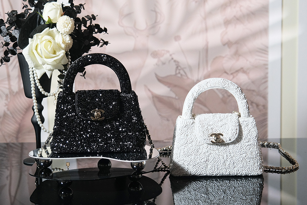 [TOP] CHANEL Sequins Kelly Chain Bag 13*19*7 cm - GHW - 2 Colors