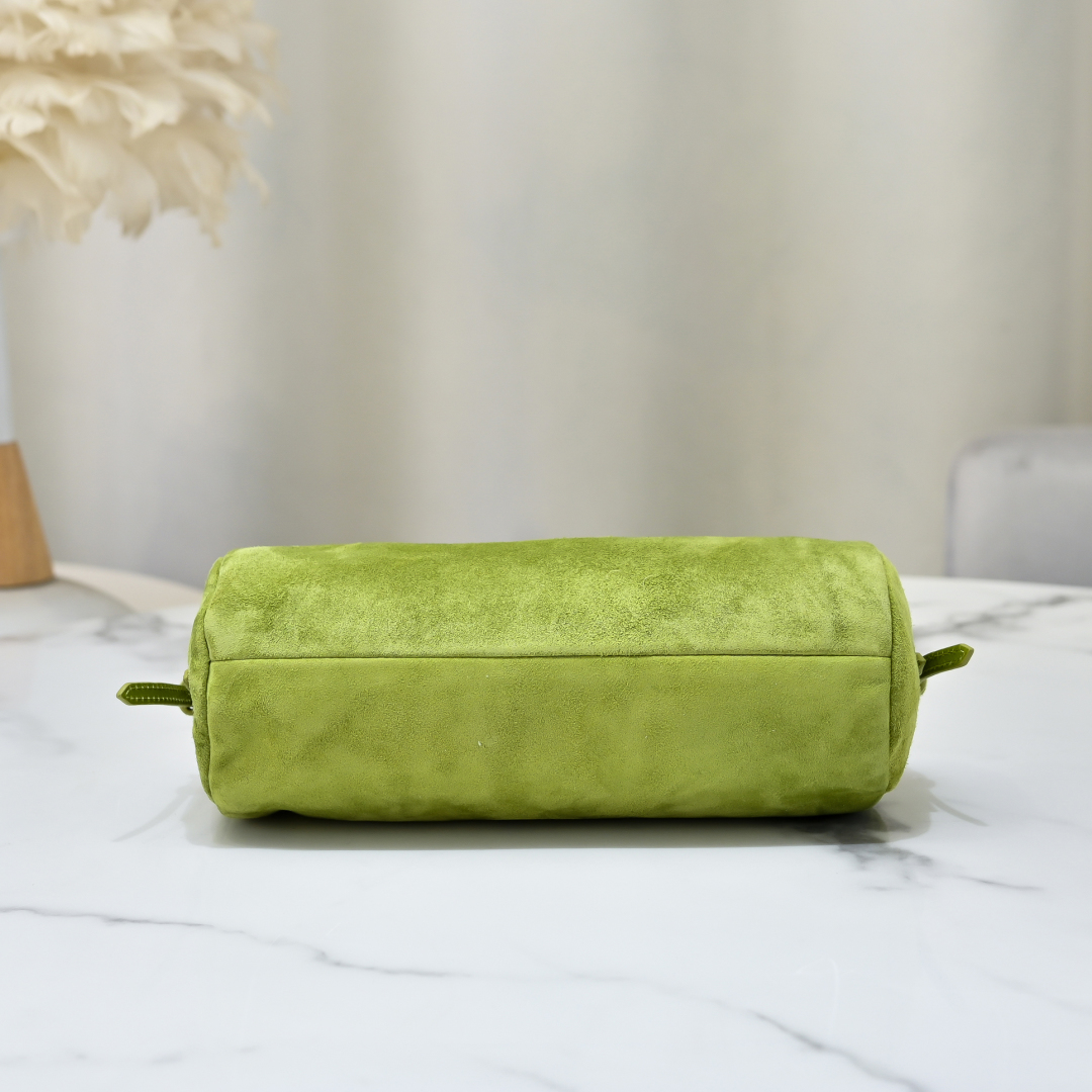 [TOP] Miu Miu Leather Handbag 21.5 x 9 x 9cm - Green