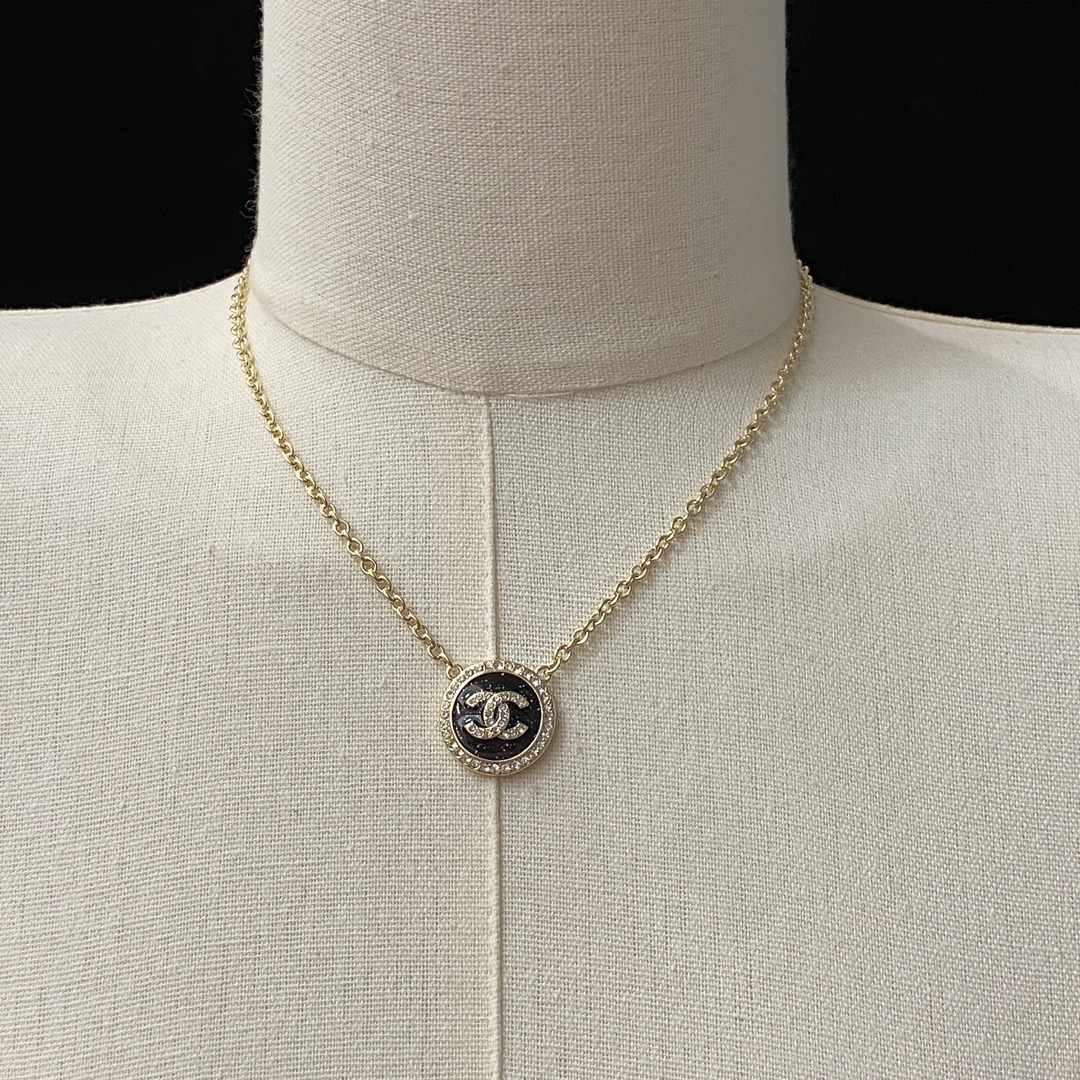 [TOP] CHANEL CC Necklace - Gold