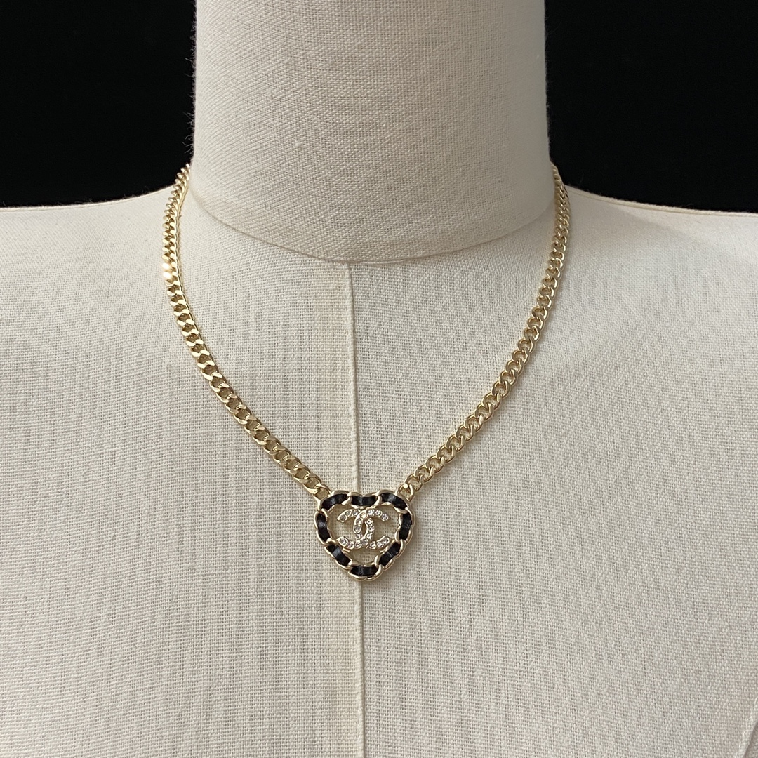 [TOP] CHANEL CC Necklace - Gold