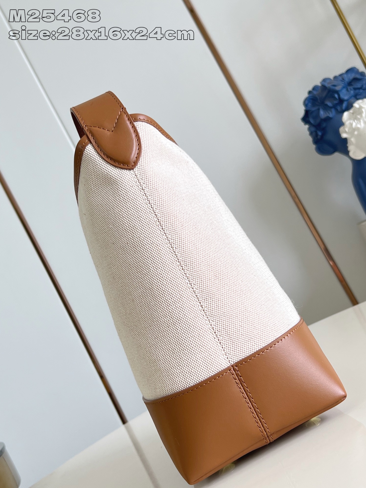 [TOP] Louis Vuitton LV Low Key Hobo Bag 24x28x16cm - Brown