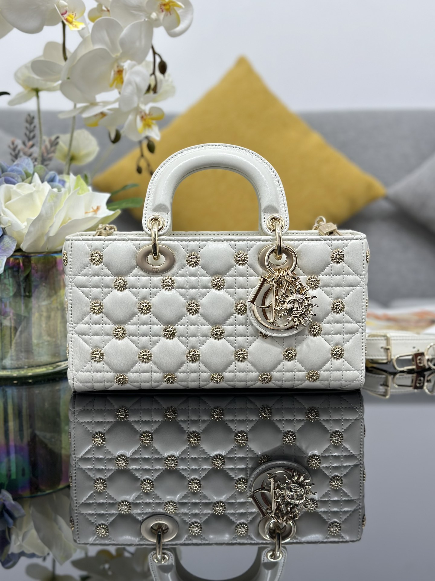 [TOP] Christian Dior Lambskin Sun Lady D-Joy Bags 26x13.5x5CM - White - GHW