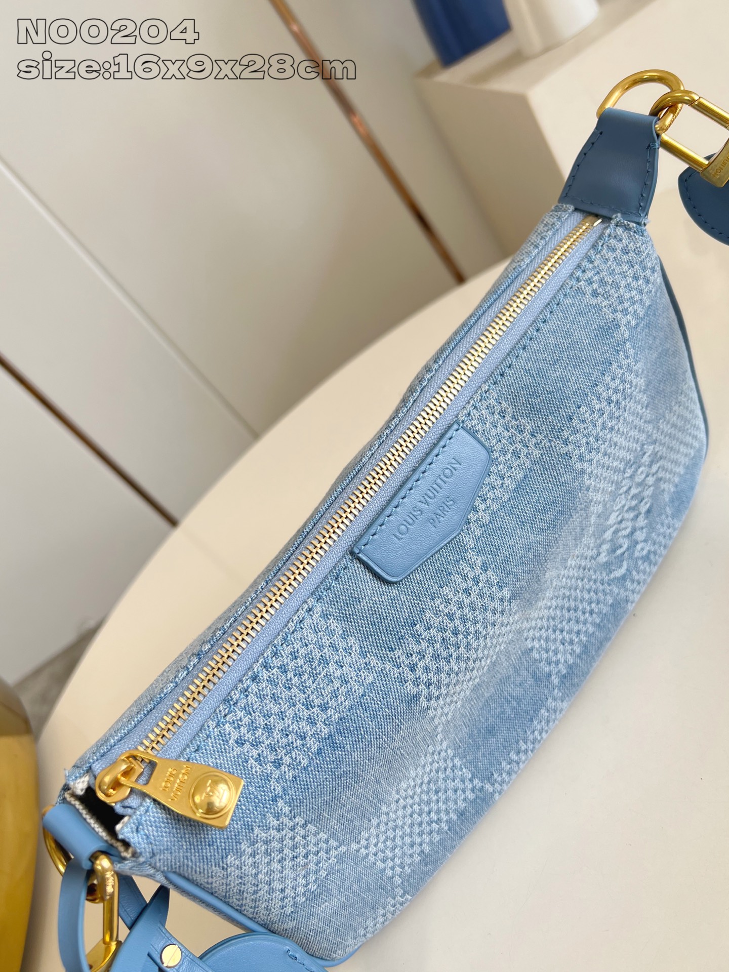 [TOP] Louis Vuitton LV Pochette Accessoire XL  Handbag 16.5 x 9 x 28 cm - Blue