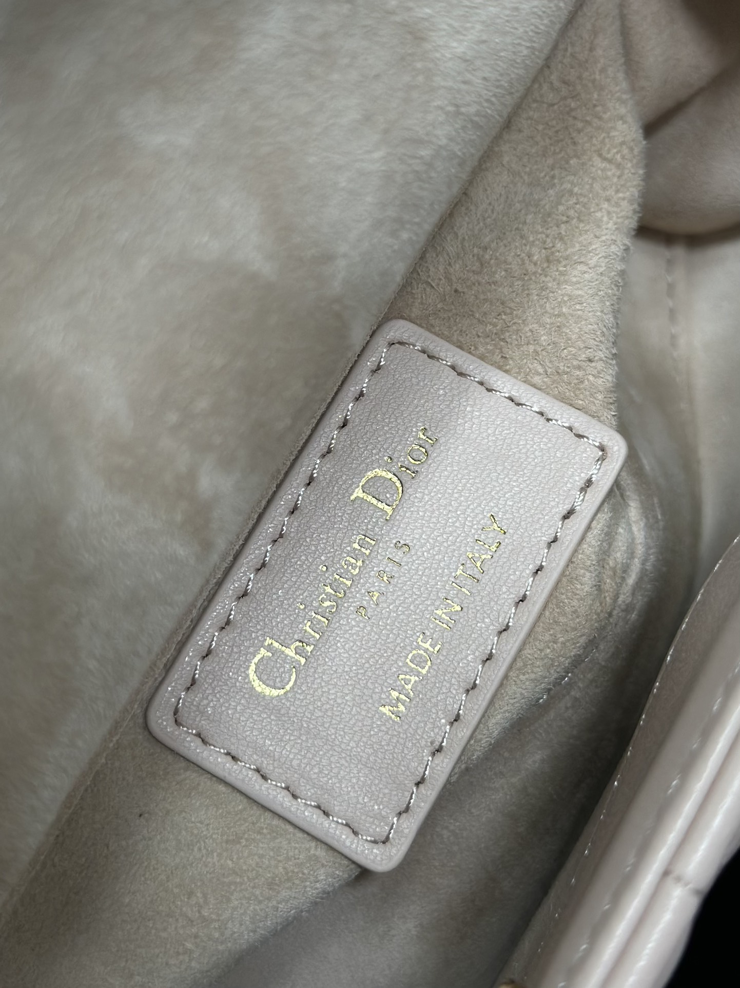 [TOP] Christian Dior Soft Lambskin Lucky Star Lady D-Joy Bag 16 x 9 x 5 cm - Pink&GHW