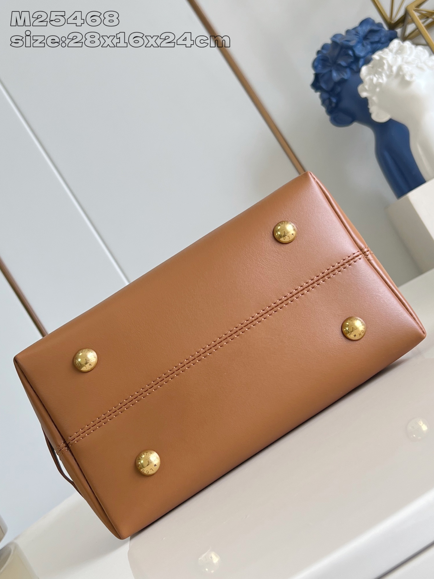 [TOP] Louis Vuitton LV Low Key Hobo Bag 24x28x16cm - Brown